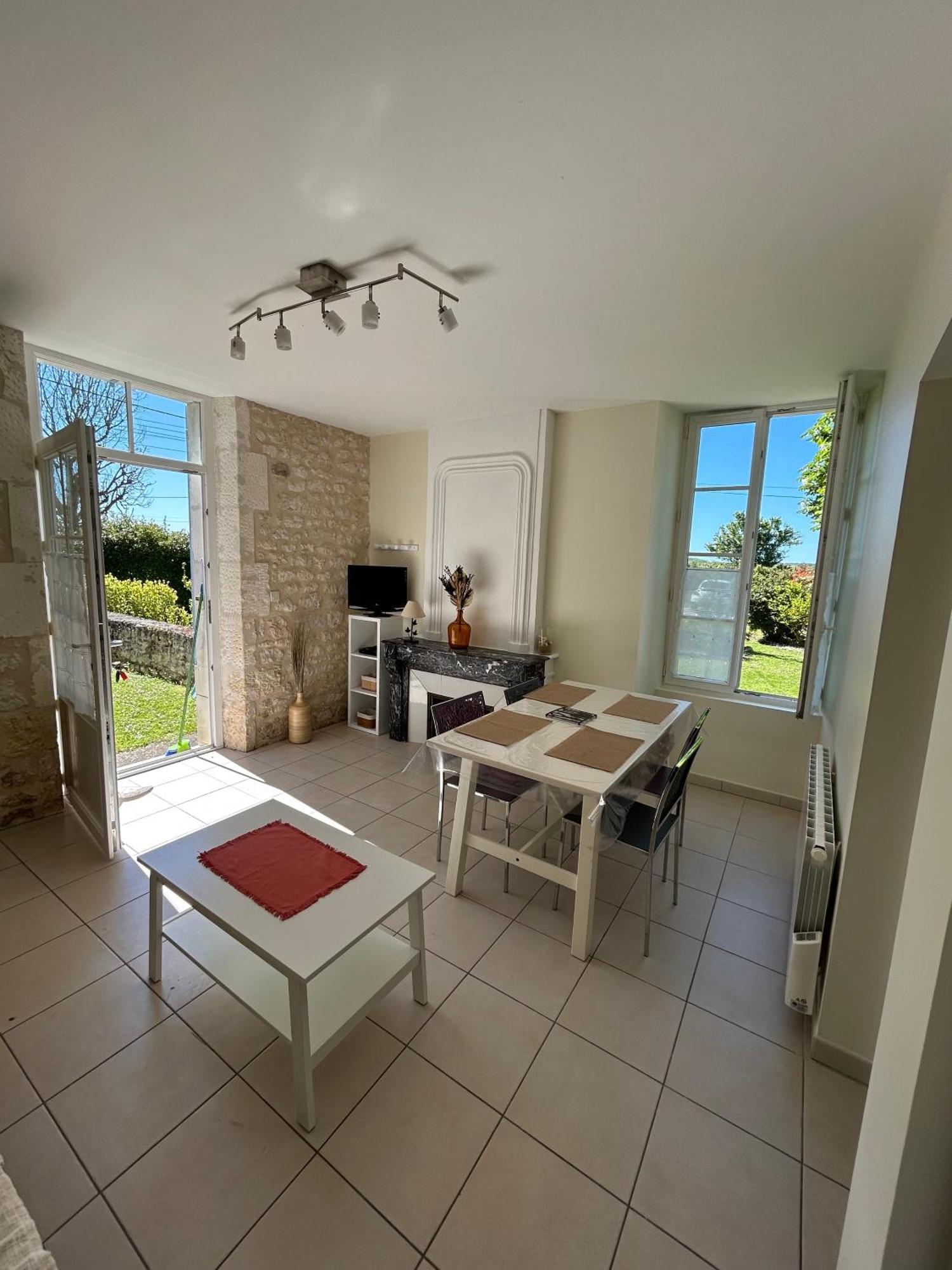 Landhaus Le Domaine Des Aguins Saujon
